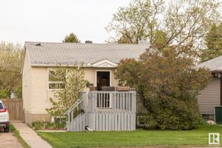 Photo 2: 10935 155 Street in Edmonton: Zone 21 House for sale : MLS®# E4305843