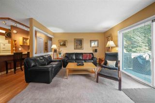 Photo 2: 243 202 WESTHILL Place in Port Moody: College Park PM Condo for sale : MLS®# R2575361