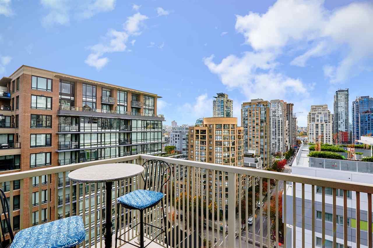 Main Photo: 1809 1055 RICHARDS Street in Vancouver: Downtown VW Condo for sale in "DONOVAN" (Vancouver West)  : MLS®# R2119391