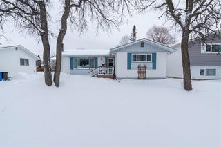 Main Photo: 86 Dickens Drive in Winnipeg: Westwood Residential for sale (5G)  : MLS®# 202201401
