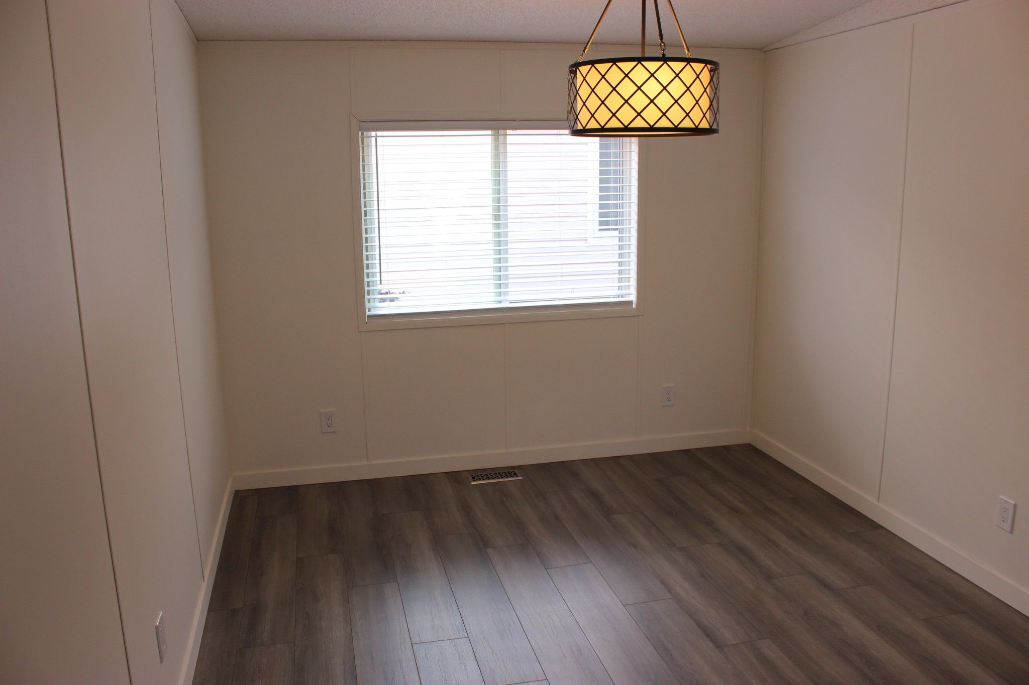 Photo 9: Photos: 22 3099 E Shuswap Road in Kamloops: South Thompson Valley Manufactured Home for sale : MLS®# 147827