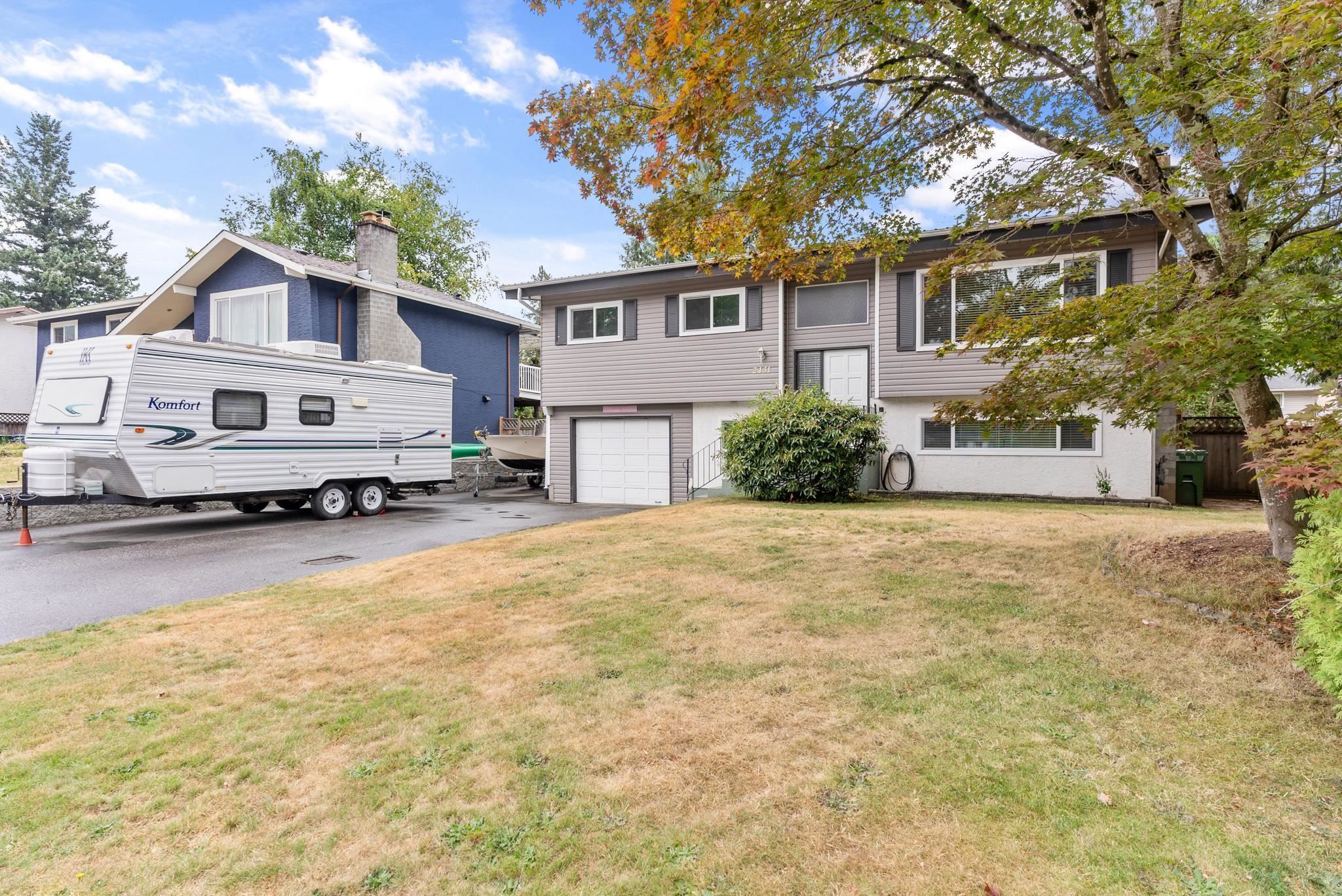 Main Photo: 2431 ALADDIN Crescent in Abbotsford: Abbotsford East House for sale in "McMillan" : MLS®# R2804696