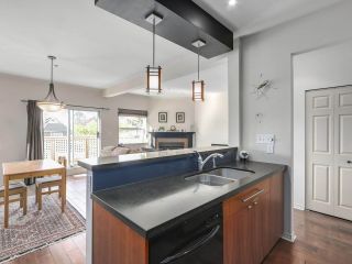 Photo 10: 2244 W 14 Avenue in Vancouver: Kitsilano Townhouse for sale (Vancouver West)  : MLS®# R2332437