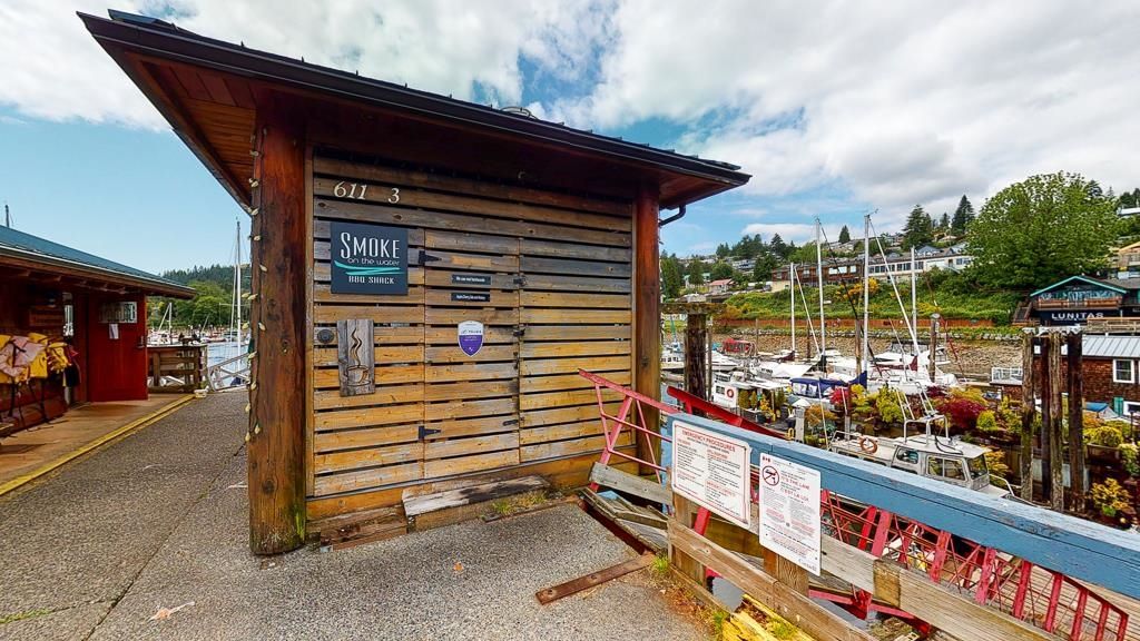 Main Photo: 611 SCHOOL Road in Gibsons: Gibsons & Area Business for sale (Sunshine Coast)  : MLS®# C8044977