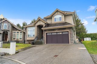 Photo 1: 6 31600 OLD YALE Road in Abbotsford: Abbotsford West House for sale : MLS®# R2856950