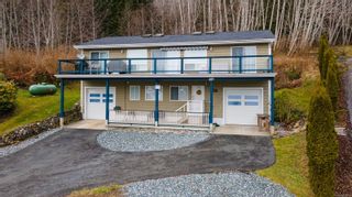 Photo 1: 302 Harbour Rd in Coal Harbour: NI Port Hardy House for sale (North Island)  : MLS®# 893516