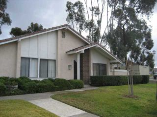 Photo 2: RANCHO BERNARDO Townhouse for sale : 2 bedrooms : 17455 Ashburton in San Diego