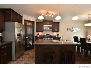 Photo 5: 5325 DEVINE Drive in Regina: Lakeridge Addition Single Family Dwelling for sale (Regina Area 01)  : MLS®# 598205