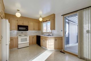 Photo 11: 6135 TOUCHWOOD Drive NW in Calgary: Thorncliffe Detached for sale : MLS®# C4291668