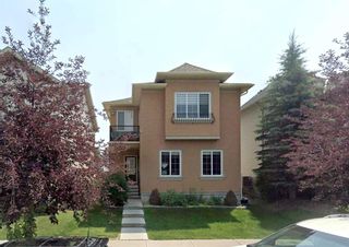Photo 3: 25 Elgin Meadows Green SE in Calgary: McKenzie Towne Detached for sale : MLS®# A2128345
