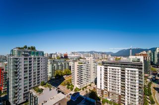 Photo 12: 1802 1775 QUEBEC Street in Vancouver: Mount Pleasant VE Condo for sale in "OPSAL" (Vancouver East)  : MLS®# R2725798