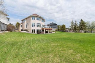Photo 37: 266 Orchard Hill Drive in Winnipeg: Royalwood Residential for sale (2J)  : MLS®# 202216407