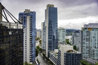 Photo 14: 2502 1328 W PENDER Street in Vancouver: Coal Harbour Condo for sale in "CLASSICO" (Vancouver West)  : MLS®# R2208871