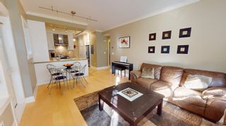 Photo 4: 158 W 14TH Avenue in Vancouver: Mount Pleasant VW Townhouse for sale (Vancouver West)  : MLS®# R2833653