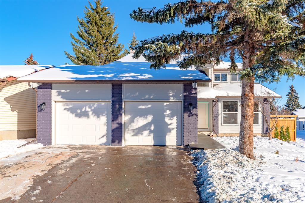 Main Photo: 355 Woodside Circle SW in Calgary: Woodlands Detached for sale : MLS®# A2011659