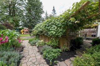 Photo 2: 33226 HAWTHORNE Avenue in Mission: Mission BC House for sale : MLS®# R2123585