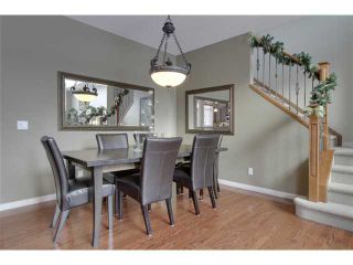 Photo 6: 68 CRESTHAVEN Way SW in CALGARY: Crestmont Residential Detached Single Family for sale (Calgary)  : MLS®# C3454255