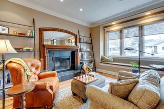 Photo 5: 2211 12 Avenue NW in Calgary: Hounsfield Heights/Briar Hill Detached for sale : MLS®# A2030782