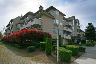 Photo 1: 111 8700 WESTMINSTER Highway in Richmond: Brighouse Condo for sale in "CANAAN PLACE" : MLS®# V835639