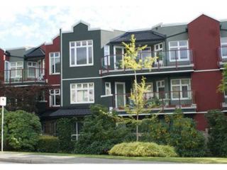 Photo 1: 413-2800 CHESTERFIELD AVE in North Vancouver: Upper Lonsdale Condo for sale : MLS®# V873204