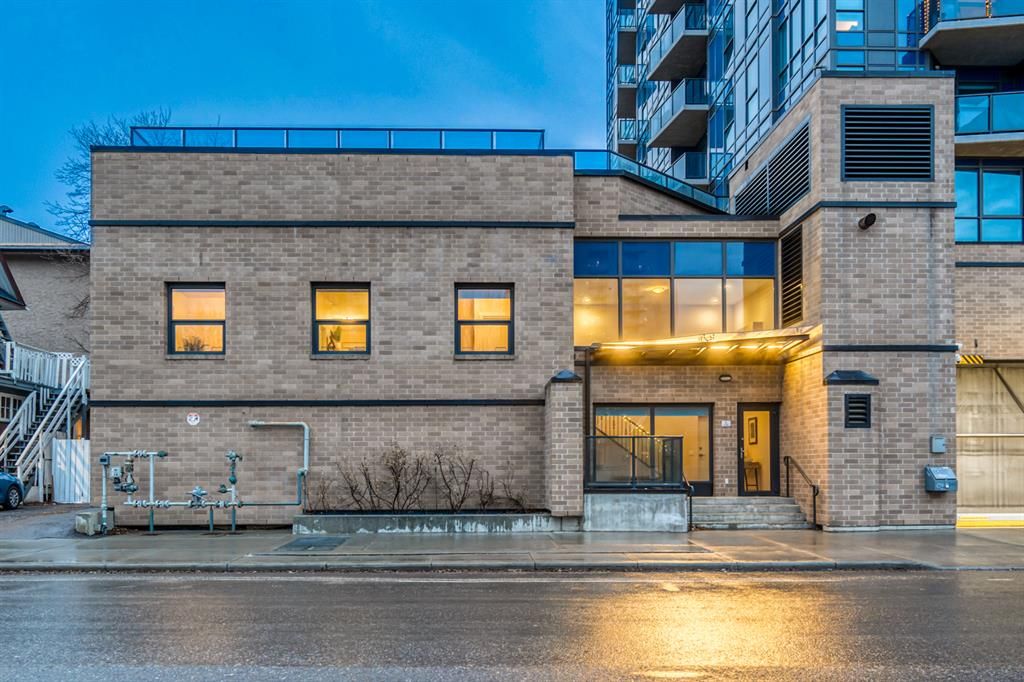 Main Photo: 106 303 13 Avenue SW in Calgary: Beltline Row/Townhouse for sale : MLS®# A2038845