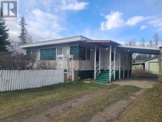 Photo 1: 763 BROUGHTON AVENUE in Quesnel: House for sale : MLS®# R2870533