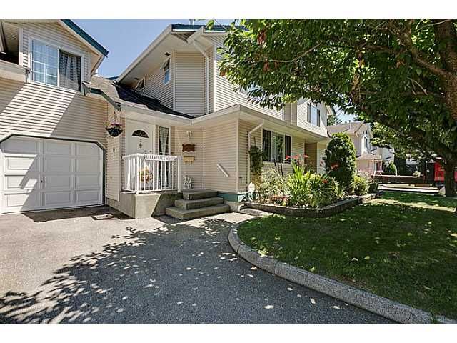 Main Photo: 2 19252 119TH Avenue in Pitt Meadows: Central Meadows Townhouse for sale in "WILLOW PARK" : MLS®# V1074542