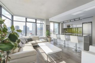 Photo 1: 1504 108 W CORDOVA Street in Vancouver: Downtown VW Condo for sale in "WOODWARDS" (Vancouver West)  : MLS®# R2364085