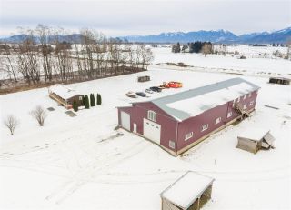 Photo 1: 40072 S PARALLEL Road in Abbotsford: Sumas Prairie Manufactured Home for sale : MLS®# R2132503