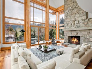 Photo 5: 7425 TREETOP Lane in Whistler: Nesters House for sale in "Treetop" : MLS®# R2694591