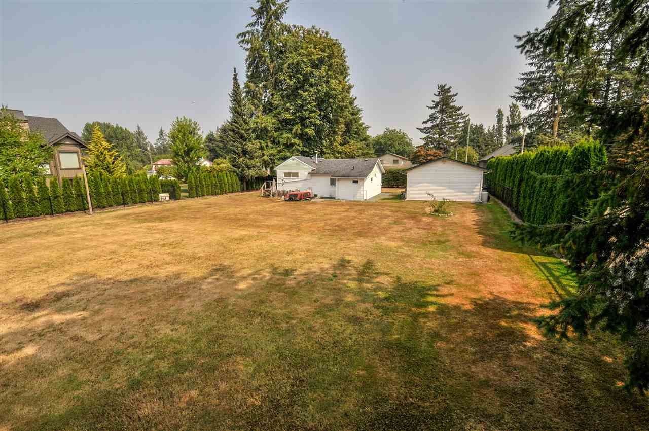 Main Photo: 4689 238 Street in Langley: Salmon River House for sale : MLS®# R2327028