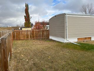 Photo 4: 9090 24 Street SE in Calgary: Riverbend Mobile for sale : MLS®# A2003222