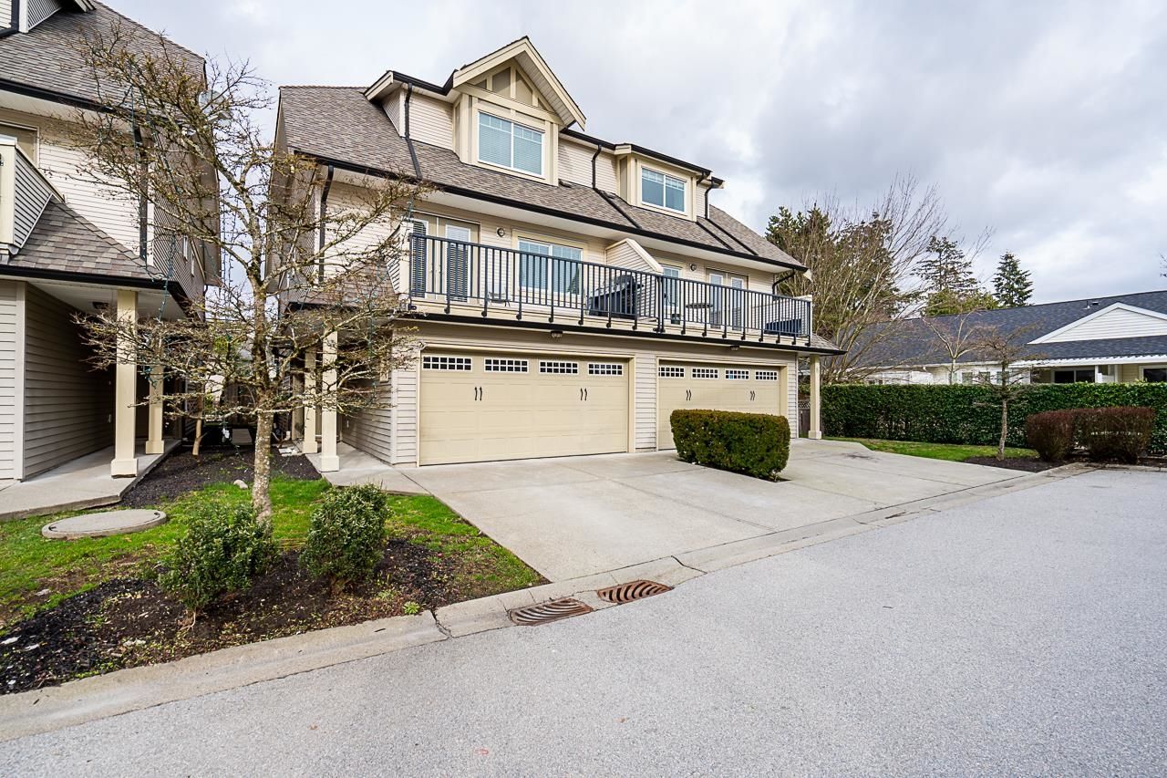 Main Photo: 8 8358 121A Street in Surrey: Queen Mary Park Surrey Townhouse for sale in "Kennedy Trail" : MLS®# R2752042