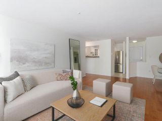 Photo 4: 312 789 W 16TH Avenue in Vancouver: Fairview VW Condo for sale in "SIXTEEN WILLOWS" (Vancouver West)  : MLS®# R2368634