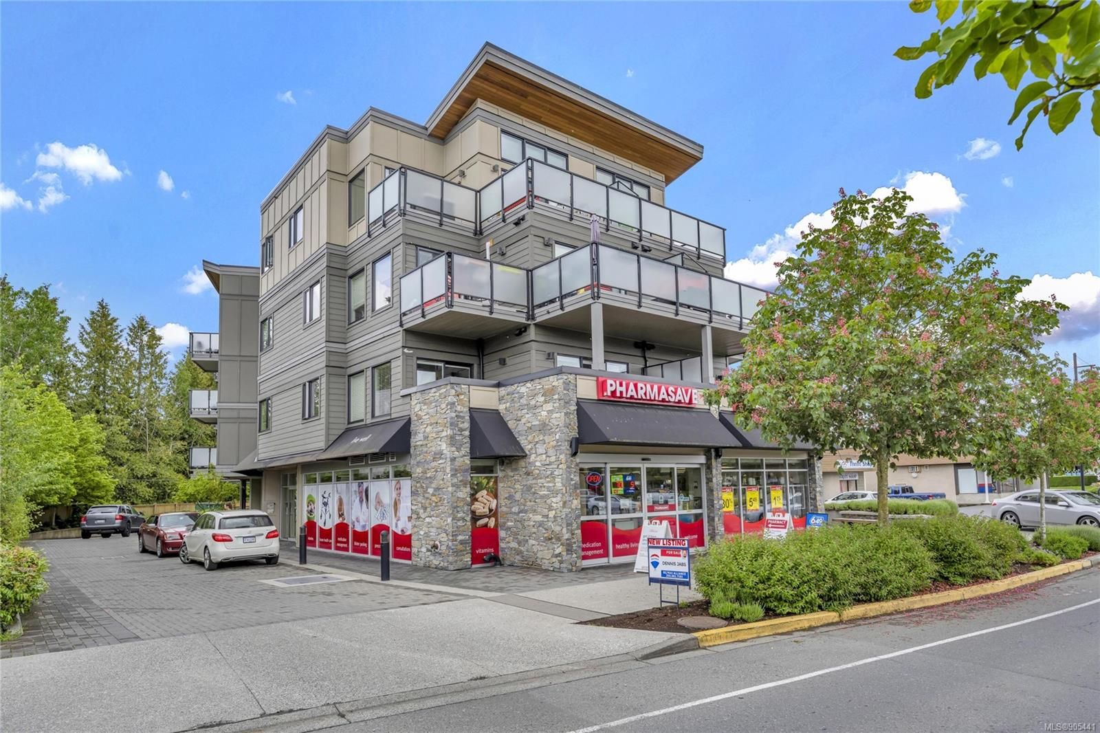 Main Photo: 206 7111 West Saanich Rd in Central Saanich: CS Brentwood Bay Condo for sale : MLS®# 905441