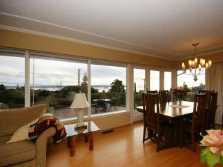 Photo 14: 2095 Mathers Avenue in Vancouver: Ambleside Condo for sale (Vancouver West)  : MLS®# V1047700