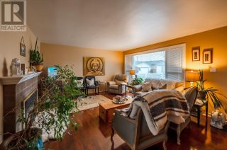 Photo 3: 324 WINDSOR Avenue in Penticton: House for sale : MLS®# 10304934