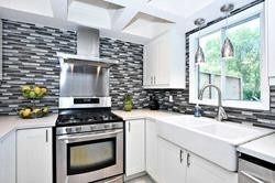 Photo 7: 174 Waratah Avenue in Newmarket: Huron Heights-Leslie Valley House (2-Storey) for sale : MLS®# N4527320