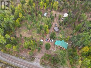 Photo 2: 13055 CANYON ROAD in Smithers: House for sale : MLS®# R2815288