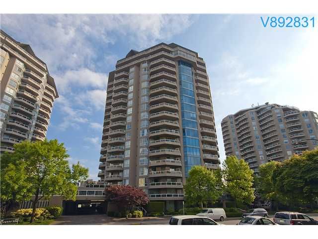 Main Photo: 805 1235 Quayside Drive in New Westminster: Condo for sale : MLS®# V892831
