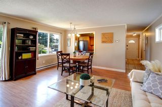 Photo 4: A 3100 Volmer Rd in Colwood: Co Hatley Park Half Duplex for sale : MLS®# 909450