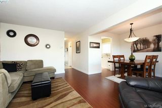 Photo 4: 7 400 Culduthel Rd in VICTORIA: SW Gateway Row/Townhouse for sale (Saanich West)  : MLS®# 805780