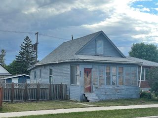Photo 1: 881 McCalman Avenue in Winnipeg: East Elmwood Residential for sale (3B)  : MLS®# 202115081