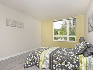 Photo 14: 204 1163 THE HIGH Street in Coquitlam: North Coquitlam Condo for sale in "KENSINGTON COURT" : MLS®# R2406076