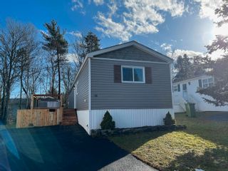 Photo 1: 16 Hughes Drive in Middle Sackville: 25-Sackville Residential for sale (Halifax-Dartmouth)  : MLS®# 202129727