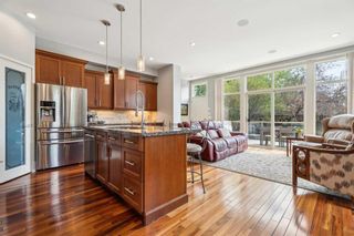 Photo 6: 720 22 Street NW in Calgary: West Hillhurst Semi Detached (Half Duplex) for sale : MLS®# A2121152