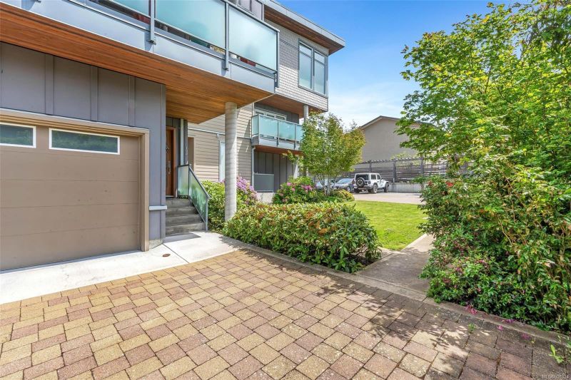 FEATURED LISTING: 102 - 4343 Tyndall Ave Saanich