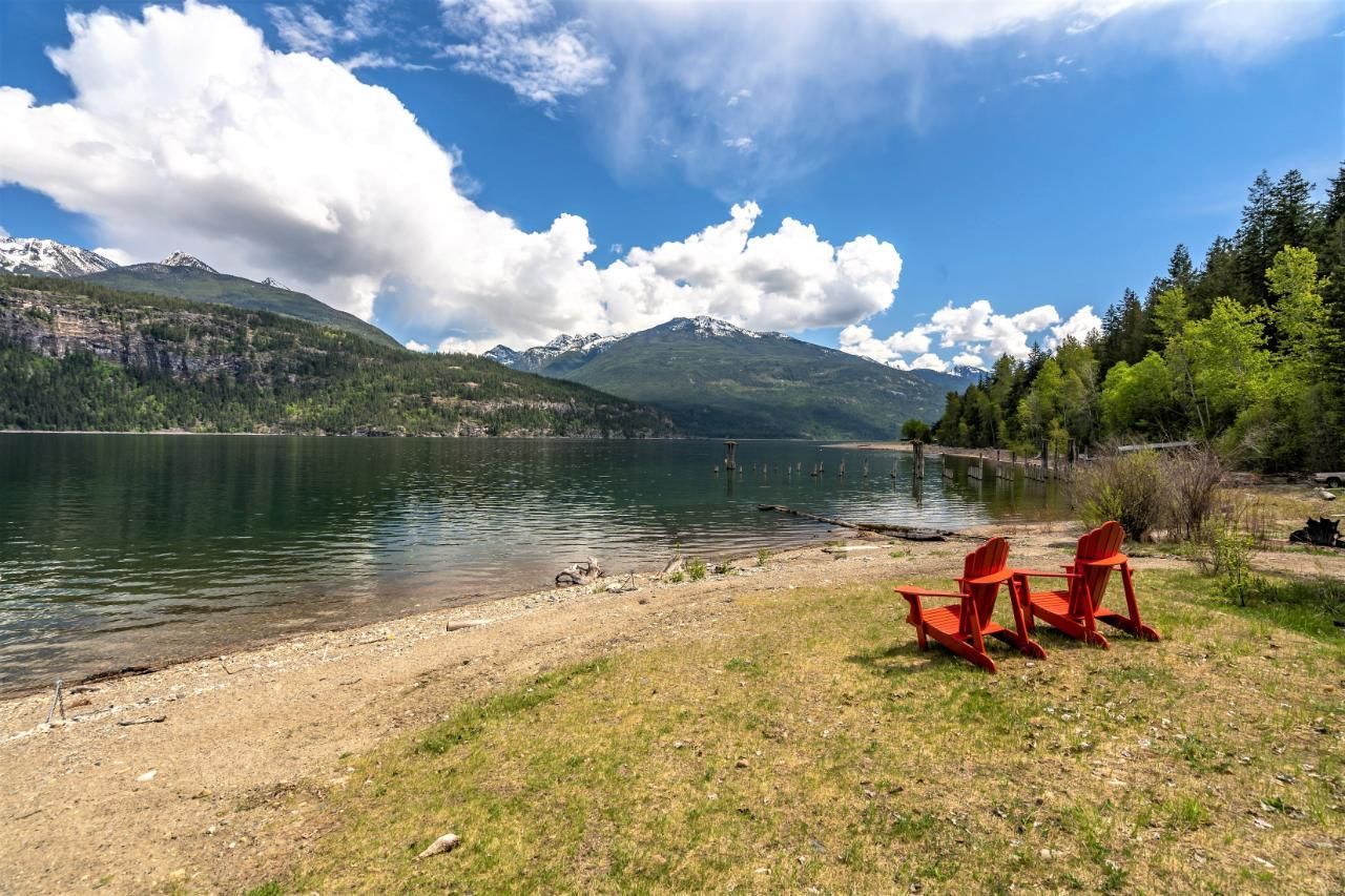 Main Photo: 9295 SHUTTY BENCH ROAD in Kaslo: House for sale : MLS®# 2470846