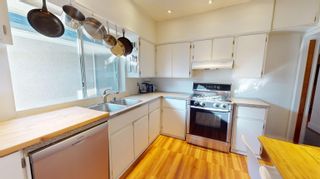 Photo 8: 1026 E 18TH Avenue in Vancouver: Fraser VE House for sale (Vancouver East)  : MLS®# R2824182