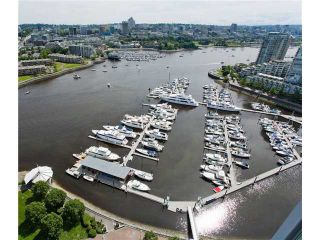 Photo 2: 3207 1033 MARINASIDE Crescent in Vancouver: Yaletown Condo for sale in "QUAYWEST" (Vancouver West)  : MLS®# V896467